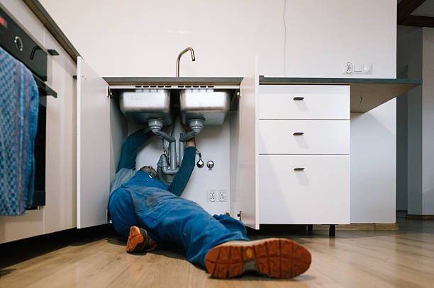 Professional Leak Detection technician working in Central City, IA